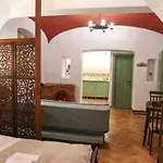 Krone Πανσιόν